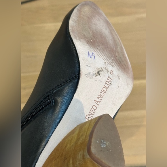 Enzo Angiolini black leather bootie with wood block heel size 8 - Picture 5 of 8